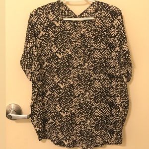 Lush Tops - V Neck spotted Lush blouse Lush Tops - V Neck spotted Lush blouse